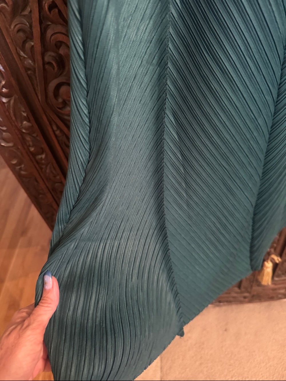 Beulah Style Green Pleated A-Line Dress with Red & Black Ruffle Sleeves - Picture 5 of 7